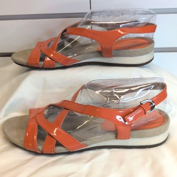 Geox Respira Italian Patent Leather Formosa Sandals Size 8 NWOB - Picture 3 of 8
